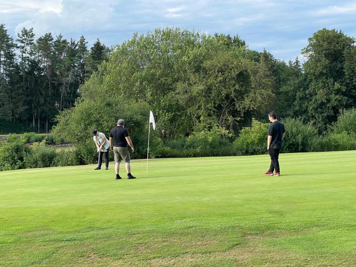 Goldener Anker Pottenstein Urlaub Fuer Die Ganze Familie Bagian luar foto